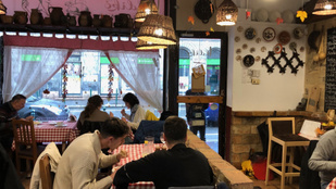 Ildikó konyhájában fullba' nyomják a múltat, totális a kulináris eltévelyedés