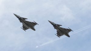 Figyelmeztetett a honvédség, vadászgépek lepik el Magyarország égboltját