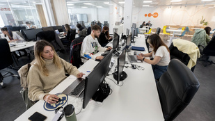 Felfedték, hogy mennyi pénzt kereshetnek a magyarok