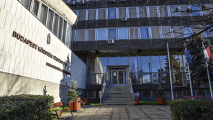 Ismét botránnyal kezdődött a minisztériumot érintő korrupciós ügy tárgyalása