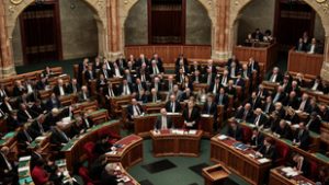 Ezzel a javaslattal Polt Péter után akár egy politikusból is legfőbb ügyész lehetne