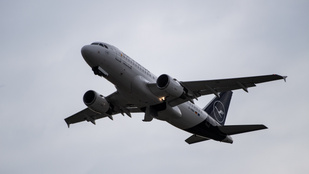 Turbulenciába került a Lufthansa frankfurti járata, sok a sérült