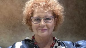 Unokáját a kezében tartó poszttal búcsúszott veje Hadas Krisztától