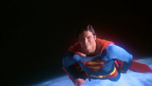 Lehengerlő dokufilm jött az emberről, aki meggyőzte a világot, hogy képes repülni