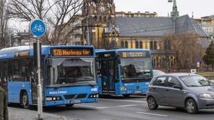 Több autóbusz és villamos közlekedése is változik a hétvégén Budapesten