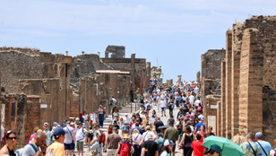 Velence után újabb város vezeti be a belépőjegyet a rengeteg turista miatt