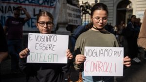 Egyre több fiatal hal meg az utcán Nápolyban, a rendőrség szerint túl könnyű fegyverhez jutni