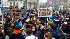 Több mint 20 százalékos béremelést lengetett be a pedagógusoknak a Belügyminisztérium