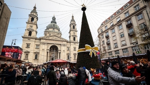 Színes karácsonyi programkínálattal készül Budapest a hétvégére