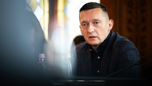 Rogán Antal megjelenése annyira zavarta az ellenzéki képviselőt, hogy kivonult az ülésről