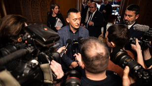Lefotózták Rogán telefonját, de közben épp ezzel követtek el bűncselekményt