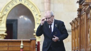 Sulyok Tamás beköltözött elnöki rezidenciájába, a Karády-villába
