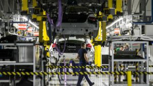 Egy hónapra leáll a termelés a kecskeméti Mercedes-gyárban
