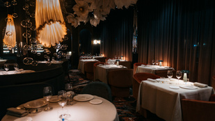 Megnyitott a három Michelin-csillagot szerző spanyol séf új, budapesti étterme