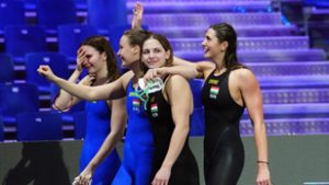 Széttáncolták a magyar ezüstlányok a pesti éjszakát