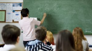 A Belügyminisztérium szerint csaknem háromezer fővel nőtt a pedagógusok száma