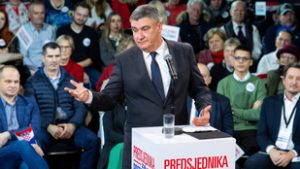 Miközben a horvátok a magyarok miatt tajtékoznak, az ország sorsáról döntenek