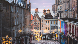 Akkora viharra számítanak, hogy inkább lemondták Európa világhírű újévi utcabálját