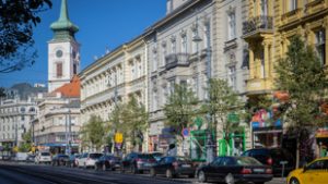 A parkolási díjak emelésével gyengítenék Oroszország háborús potenciálját