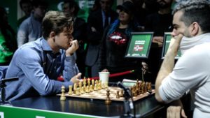 Maradt a farmer, Carlsen visszaoldalgott a táblához, majd megnyerte a villámsakk-vb-t