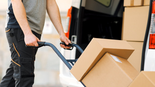 Erre kell készülni: 2025-ben drágább lehet az online vásárlás