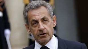 Nicolas Sarkozyt azzal vádolják, hogy illegális támogatást kapott a líbiai diktátortól