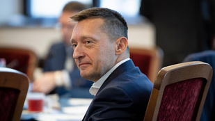 Az elemző szerint nem veszélytelen Washington szankciója a kormánypártokra