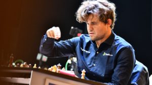 Magnus Carlsen, a világ legjobb sakkozója leigazolt a St. Paulihoz!