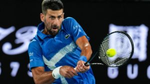 Djokovics mérföldkő közelébe, Babos Tímea nyolcaddöntőbe jutott az Australian Openen