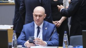 Bejelentette lemondását a lövöldöző miniszter, akiről videó is készült