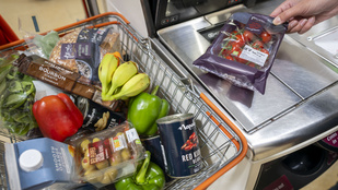 Jön a biometrikus fizetés, hamarosan arcfelismerővel és tenyérrel is egyenlíthetjük a számlát