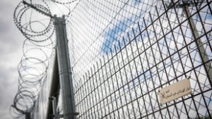 Molotov koktélt dobtak a határvadászok felé Ásotthalom közelében