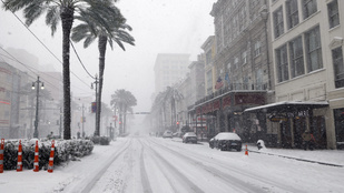 Történelmi hóvihar sújtja a déli amerikai országrészeket Texastól Floridáig