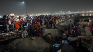 Tömegpánik tört ki India legnagyobb hindu fesztiválján, többen meghaltak