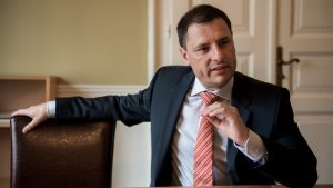 Döntött az igazságügyi miniszter, a bírák tiltakozása ellenére is fenntartják a reformot