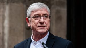 Gyurcsány Ferenc: Orbán Viktor és Donald Trump a mindenki felett lebegő helikopterek