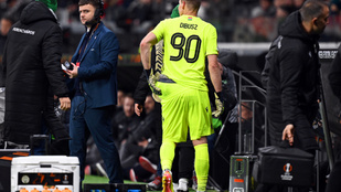 A csípősérülés már a múlté, újra edzésbeállt a magyar válogatott kapus