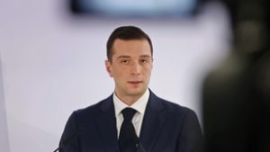 A Nemzeti Tömörülés nem bólint rá a francia kormány elleni bizalmatlansági indítványra