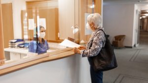 Tombol a járvány, egyre több az influenzás beteg