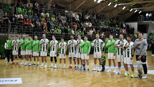 Szívszorító pillanattal kezdődött a Fradi meccse a férfi kézi NB I-ben