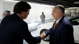 Orbán Viktor posztolt, hamarosan vágatlan interjúval jelentkezik