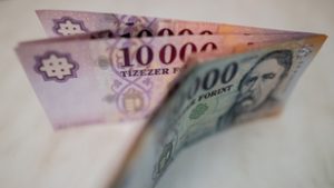 Erőre kapott a forint péntek reggelre