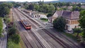 Kormánypárti és ellenzéki polgármesterek közös erővel gyógyítanák be a magyar vasút történelmi sebét