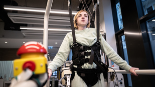 Álmában még táncol, makacsul küzd a gyógyulásért a balerina, akire rászakadt a házfal