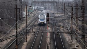 Bicskénél folytatódik a győri vonal felújítása, március 24-től változik a menetrend