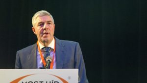 Orbán Viktor szerint tüske volt a köröm alatt, most Szijjártó Pétert igazolná le egy szlovák kormányba