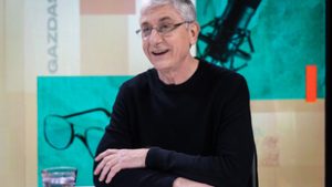 Gyurcsány Ferenc beköltözik egy lakókocsiba