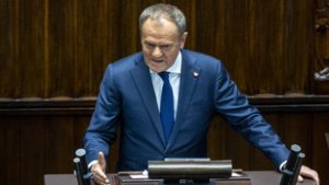 Lengyelország már a háborús helyzetre készül, minden felnőtt férfit kiképeznének