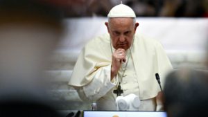 Az abortuszra kényszerített nők felszabadítására hívta fel a figyelmet nőnapi köszöntőjében Ferenc pápa