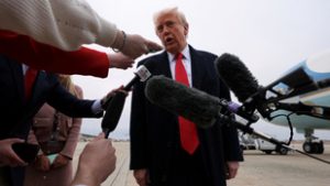 Arcon csapta Donald Trumpot egy újságíró, zseniálisan reagált az elnök